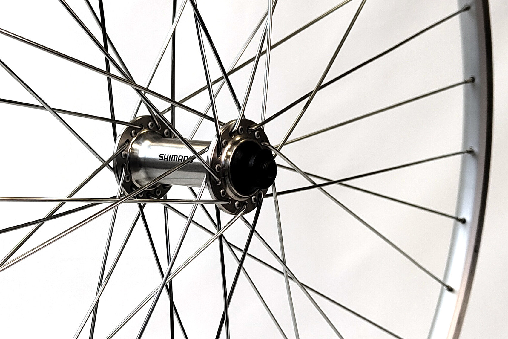 700c Front Wheel - Q/R - Shimano - Silver Narrow